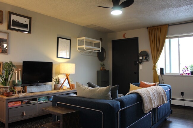 Photo - 1275 Winona Ct Apartments