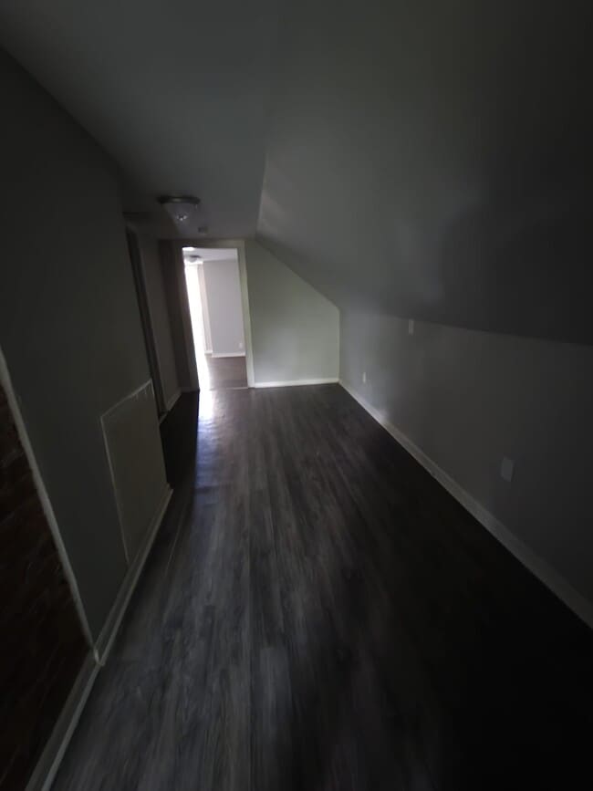Building Photo - 64 Gorham Ave