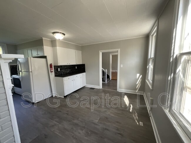 Building Photo - 12986 Main St