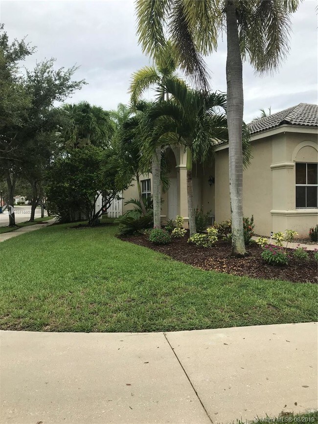 Foto del edificio - 624 Vista Meadows Dr
