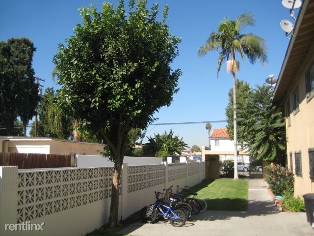 Foto del edificio - 9312 Elm Vista Dr