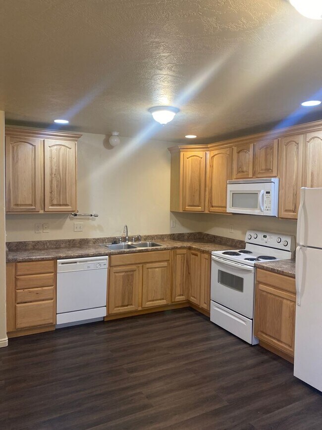 577 N 100 E Unit 577, Vernal, UT 84078 Room for Rent in Vernal, UT
