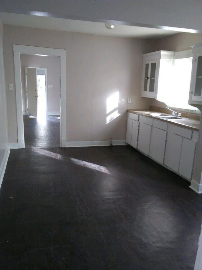 Foto del edificio - Home For Rent