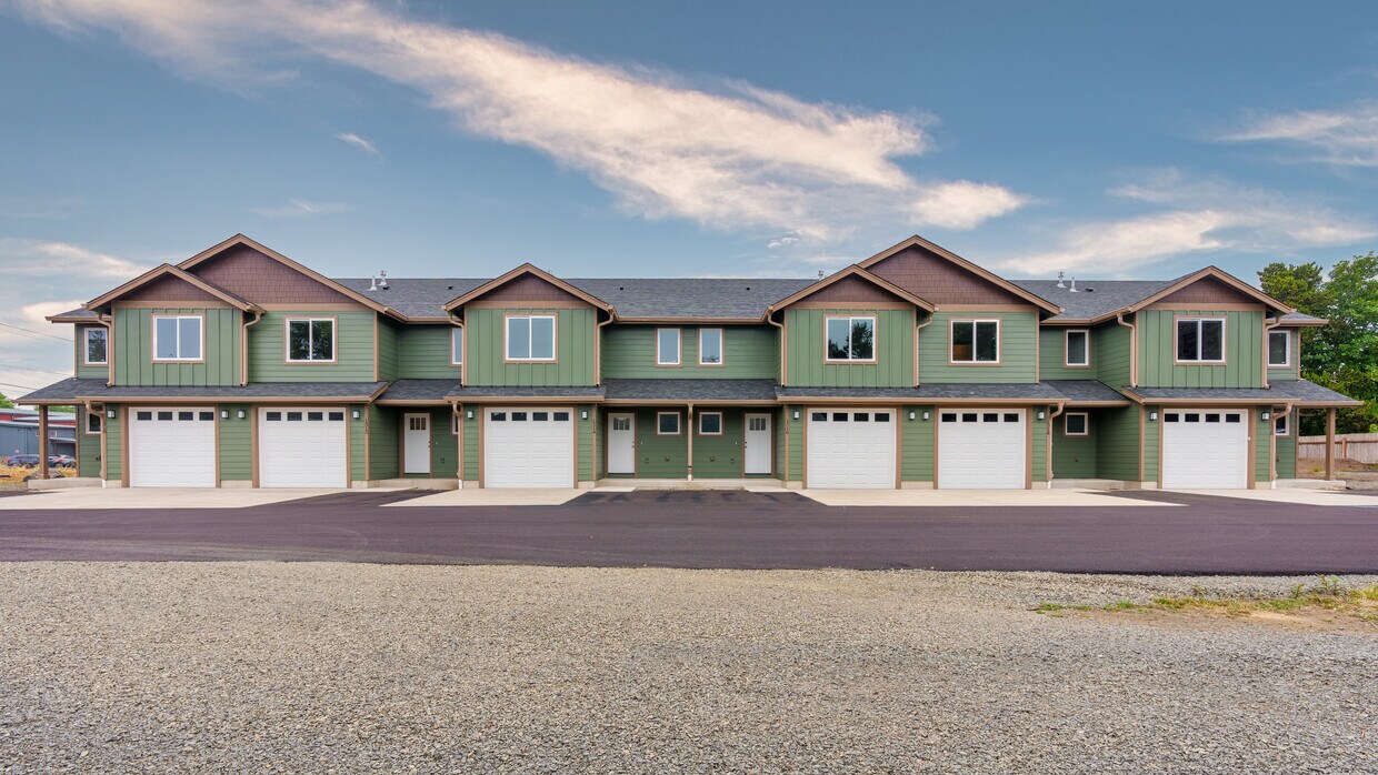 1312 Lamont Ln, Seaside, OR 97138 Townhome Rentals in Seaside OR