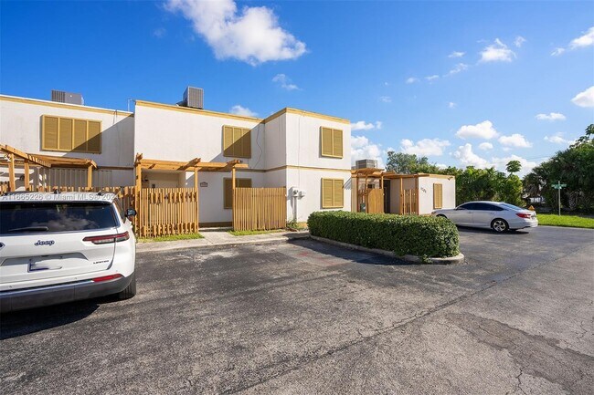 Foto del edificio - 1705 SW 131st Pl Cir S