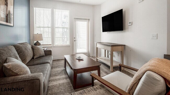 Foto del edificio - 4670 Merchants Park Cir