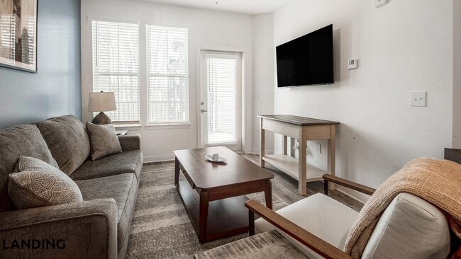 Building Photo - 4670 Merchants Park Cir