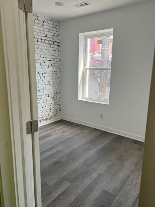 Building Photo - 2642 N 5th St