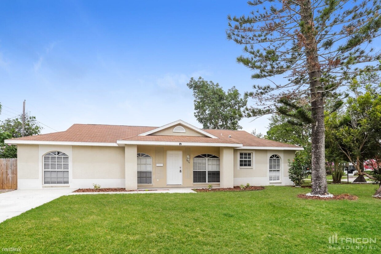 3310 51st St N, Saint Petersburg, FL 33710 House for Rent in Saint