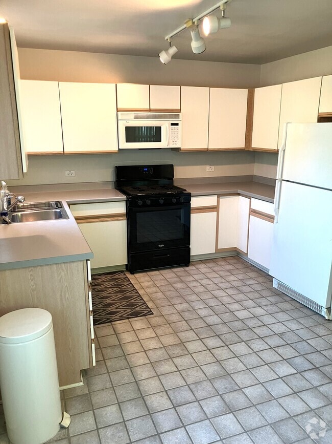 Building Photo - 8327 Carr Ct