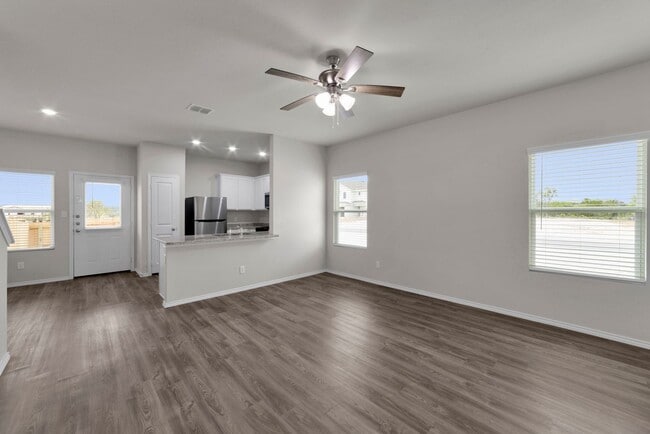 Building Photo - Newly Built 3BR/2.5BA Duplex – Private Backyard & Modern Finishes