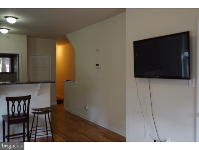 Building Photo - 2106 N 17th St