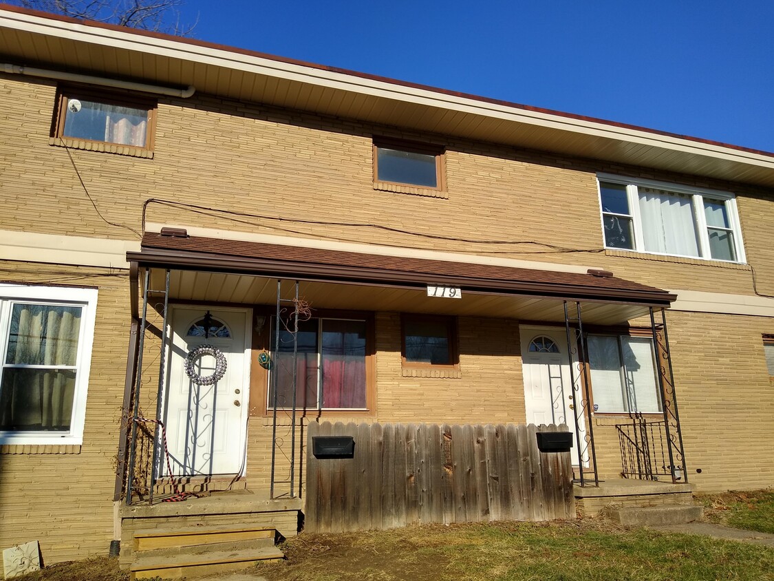 Primary Photo - 119 7th St NW