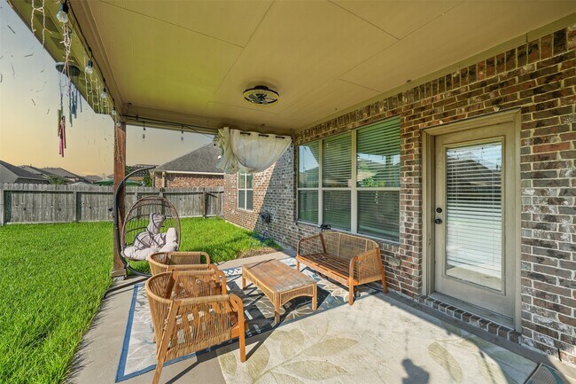 Foto del edificio - 26507 Grey Sparrow Dr