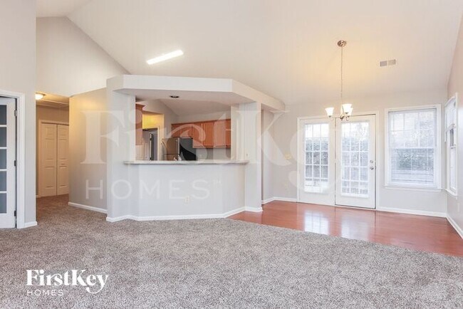 Foto del edificio - 2302 Adams Farm Pkwy