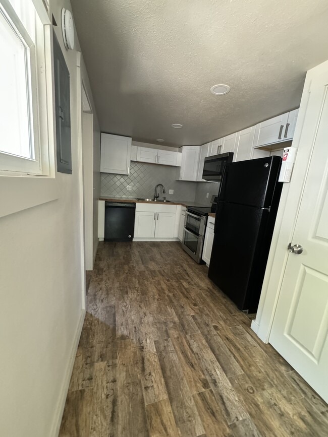 Foto del edificio - 1285 E 4th N