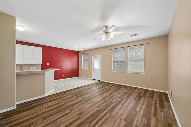 Building Photo - 341 Capella Oaks Ln