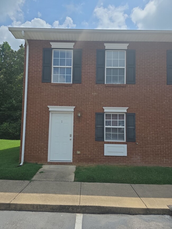 Building Photo - 150 Alcorn St