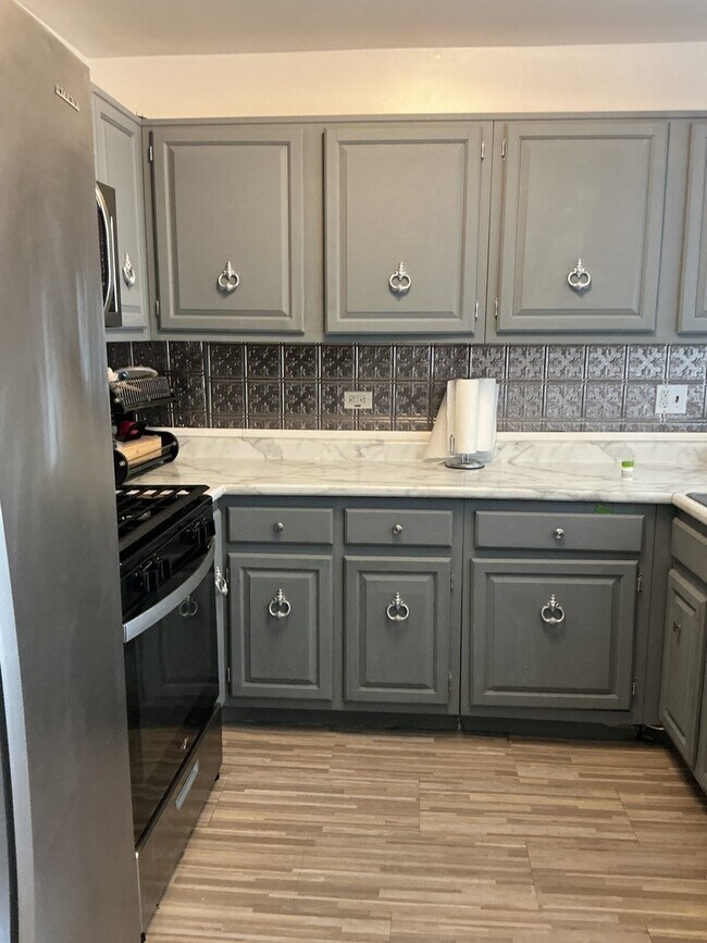 Foto del edificio - 2333 Windsor Ln