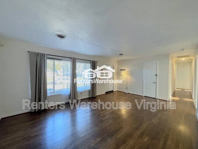 Foto del edificio - 5801 Townley Ave