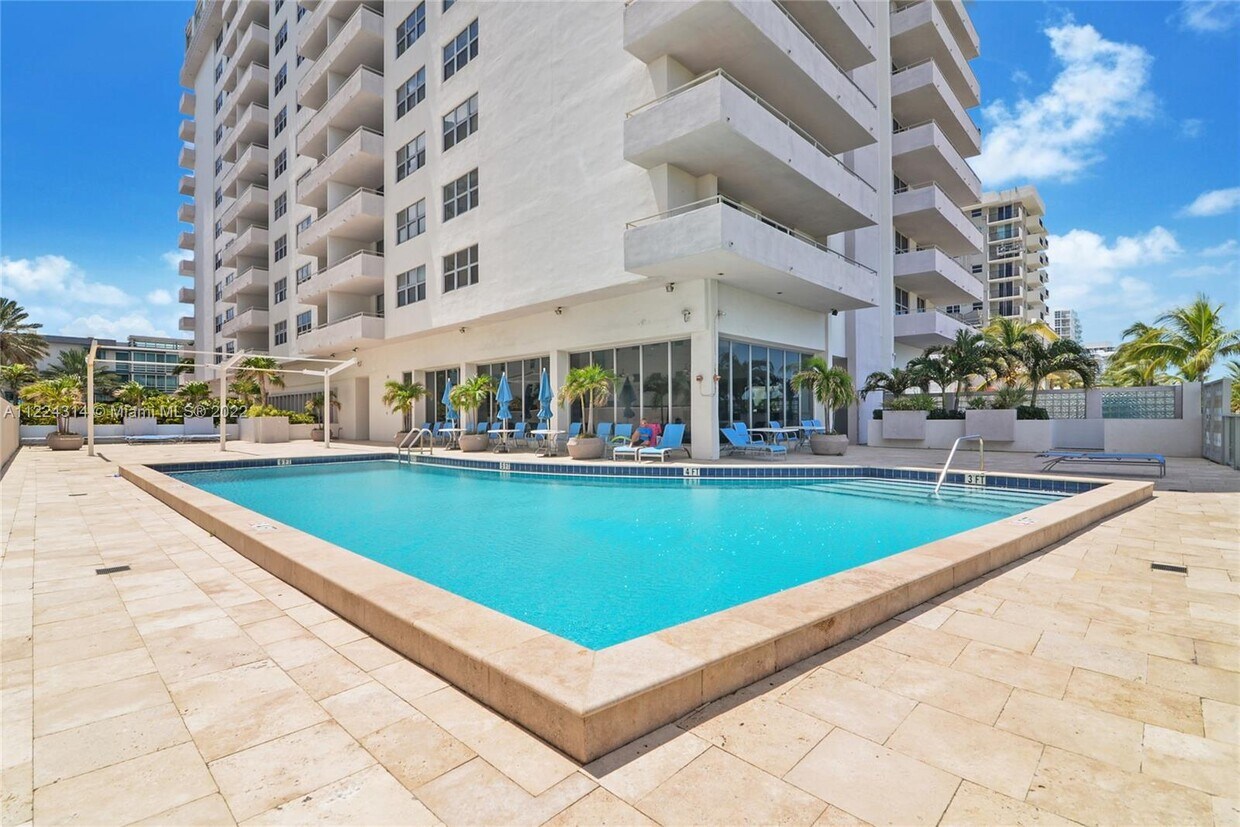 9225 Collins Ave Unit 911, Surfside, FL 33154 Condo for Rent in