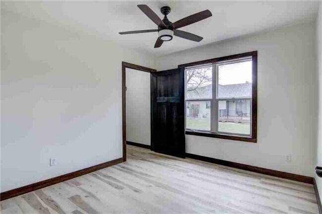 Foto del edificio - 51087 Hillside Rd