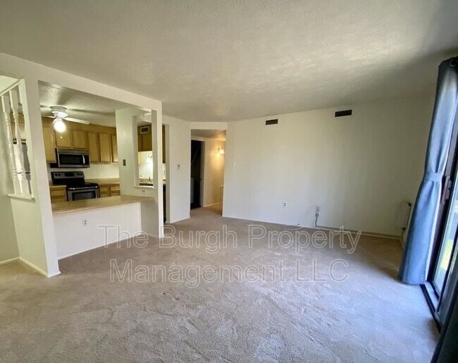 27708 Evergreen Run, Imperial, PA 15126 Condo for Rent in Imperial