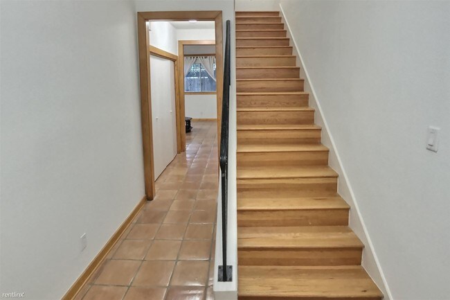 Foto del edificio - 3 br, 3 bath House - 7495 Brompton St