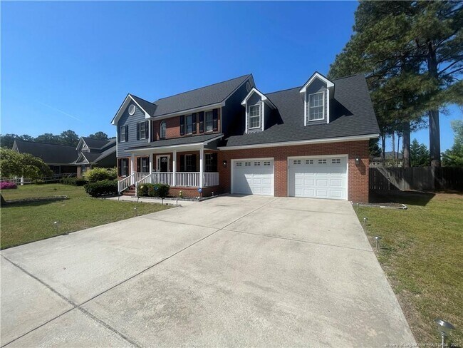Foto del edificio - 6113 Castlebrooke Ln
