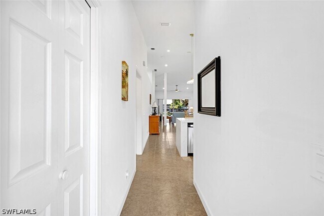 Foto del edificio - 1665 Windy Pines Dr