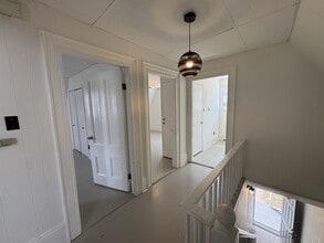 Building Photo - 97 1/2-97 1/2 Cameron St