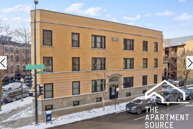 Building Photo - 1912 N Lincoln Ave