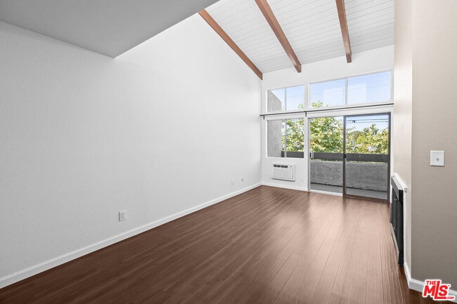 Building Photo - 4900 Overland Ave