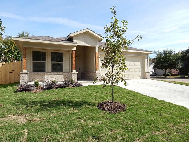 Building Photo - Beautiful 5 Bedroom in Encino Hills-minute...