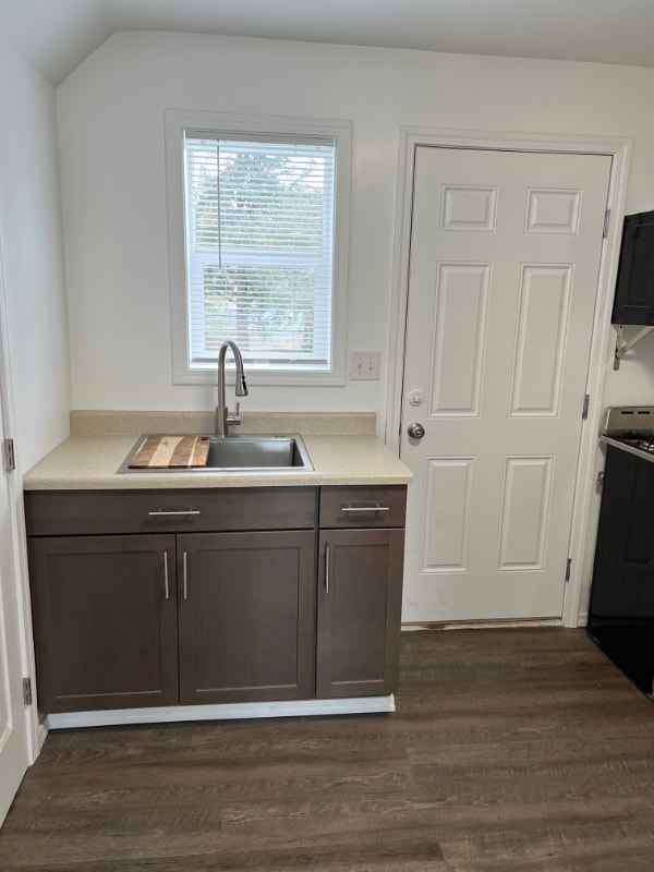 1318 S 3rd St Unit 3, Mount Vernon, WA 98273 Room for Rent in Mount