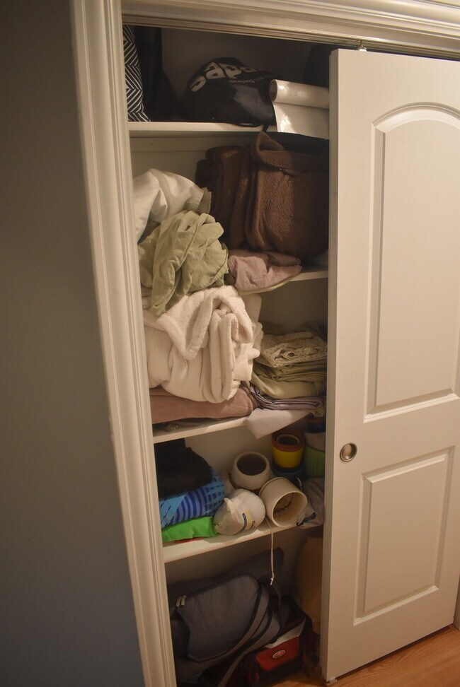 Foto del edificio - 2056 N Damen Ave