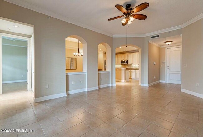 Foto del edificio - 4300 S Beach Pkwy