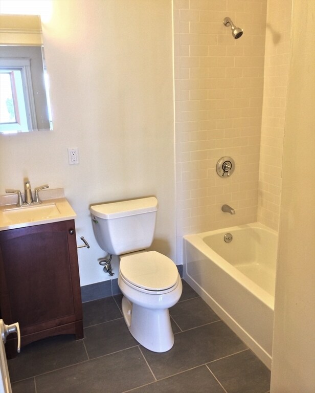 Foto del edificio - 75 Gardena St