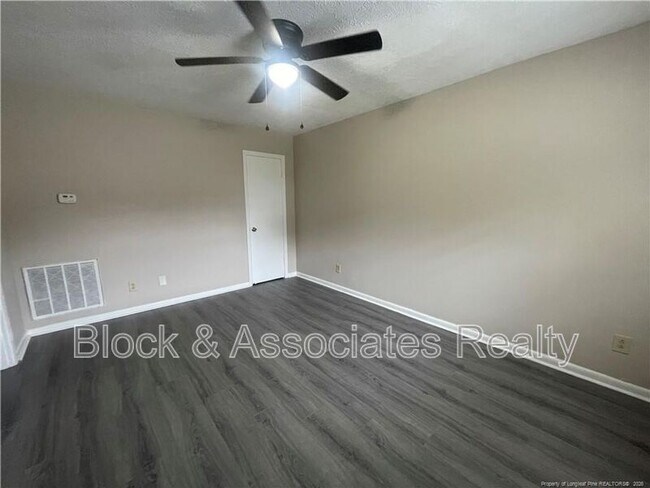 Foto del edificio - 4959 Galveston Dr