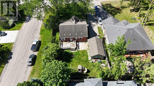 Building Photo - 1218 Hamilton Rd