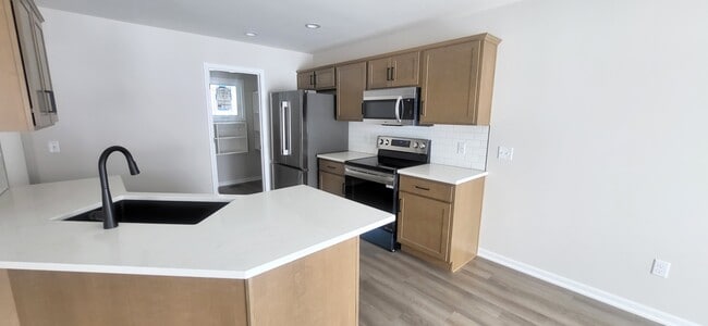 Building Photo - 10390 Silver Rock Chase