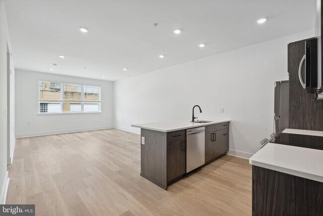Foto del edificio - 1419 W Grange Ave
