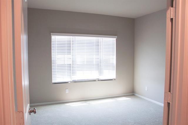Building Photo - 7105 Aster Dr