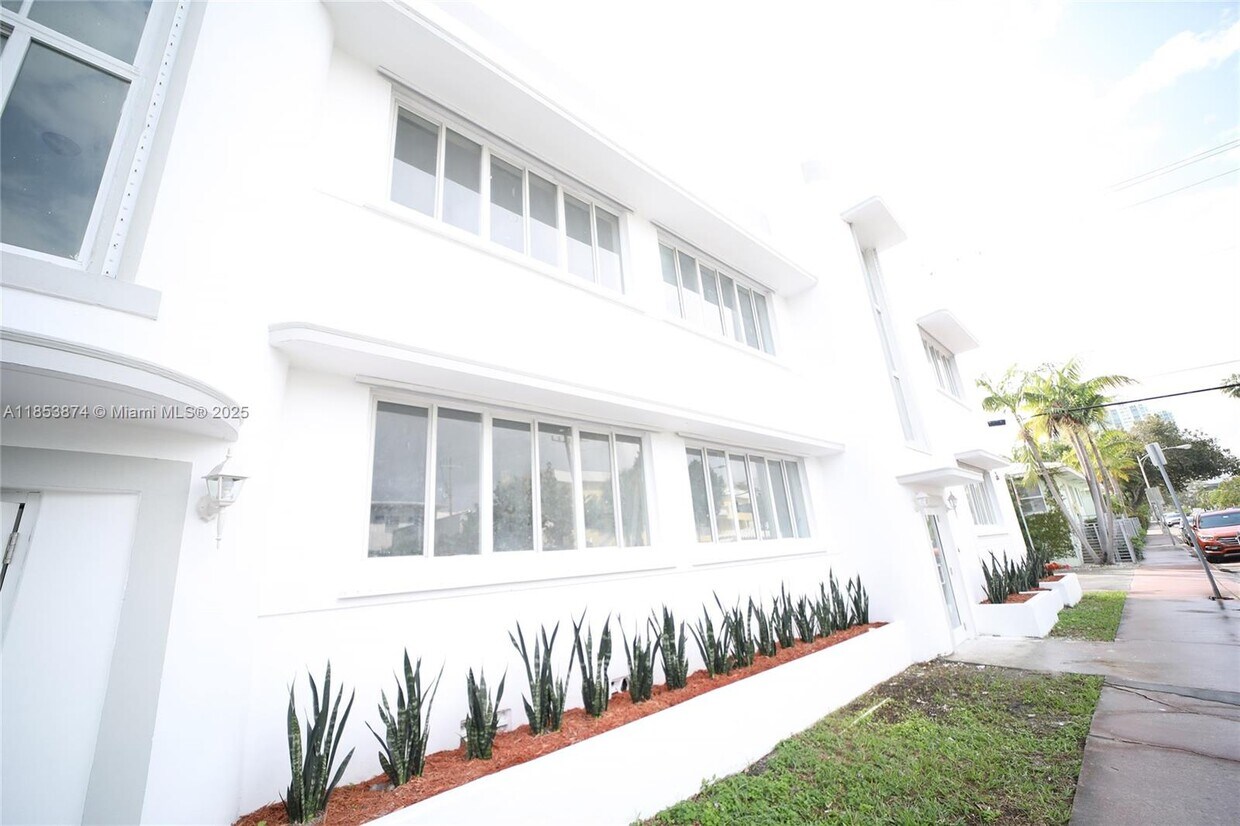 Foto principal - 810 7th St