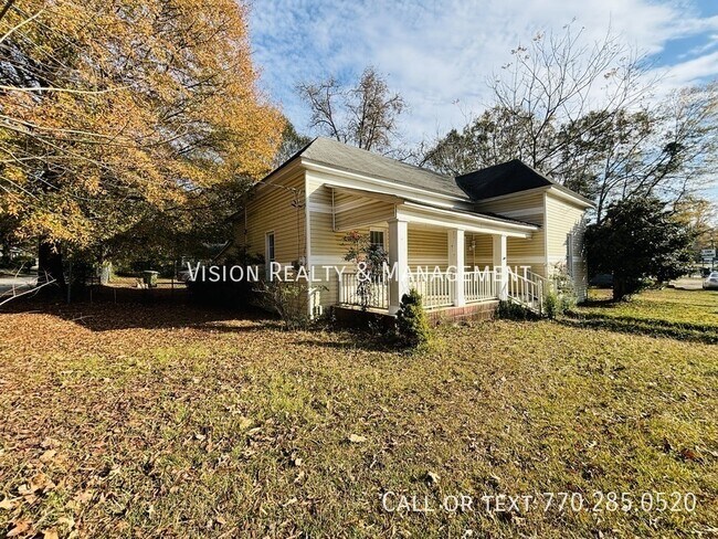 Foto del edificio - 302 Mandeville Ave