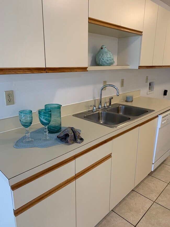 620 Ridge Ter Unit 620, Winter Haven, FL 33881 Condo for Rent in