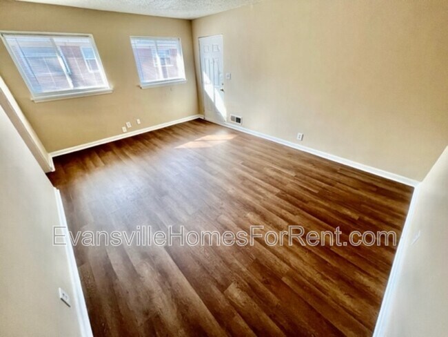 Foto del edificio - 1202 S Lombard Ave