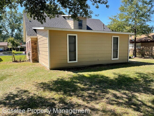Building Photo - 4 br, 2 bath House - 530 Lynbrook Boulevard