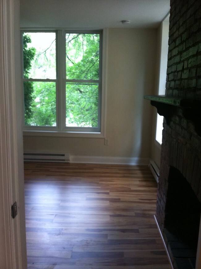 Foto del edificio - 6814 Thomas Blvd