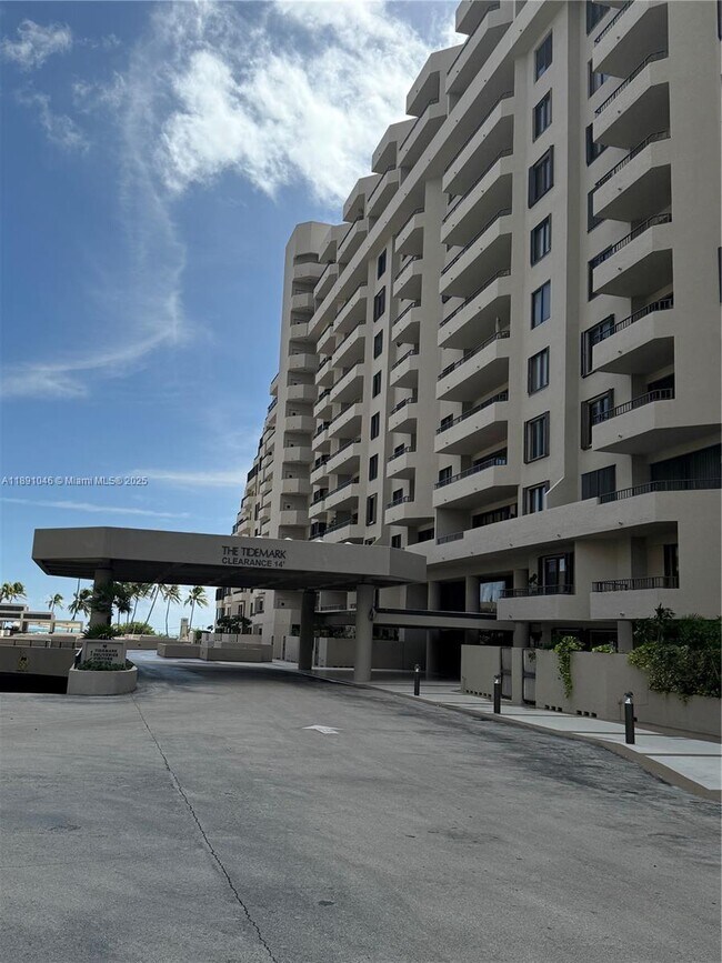 Building Photo - 201 Crandon Blvd